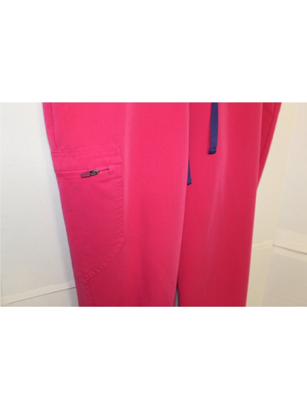 FIGS Zamora High-Waisted Jogger Scrub Pants Ultra Rose Size XL - Picture 7 of 12